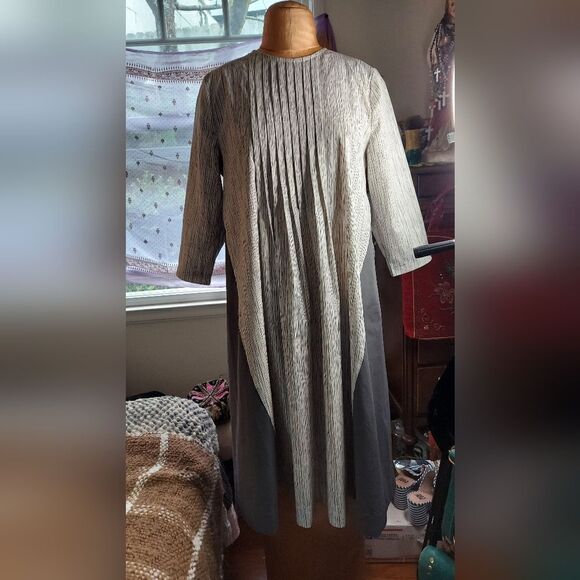 Kiera Full Pleated Shift Dress Plus Size/ Size 20 - Picture 1 of 14